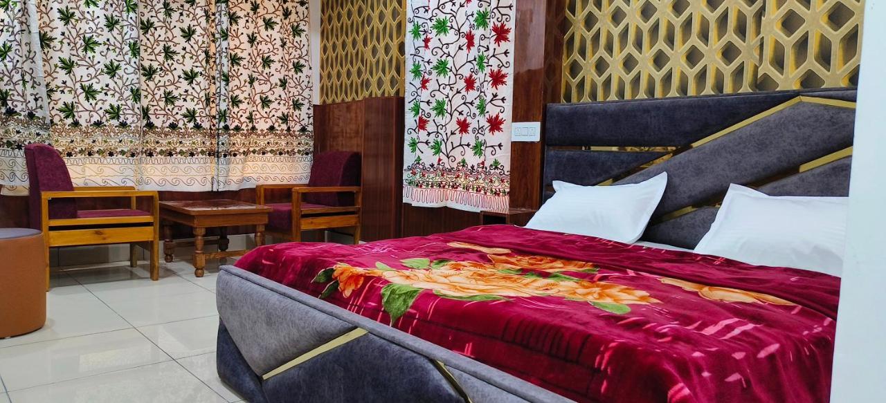Hotel Gulmarg Residency, Kunzer Гульмарг Экстерьер фото