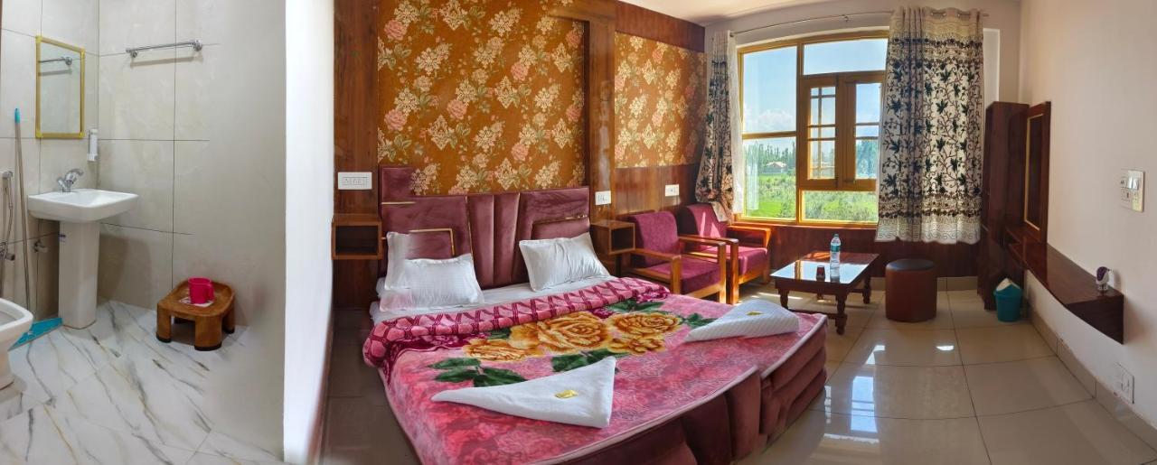 Hotel Gulmarg Residency, Kunzer Гульмарг Экстерьер фото